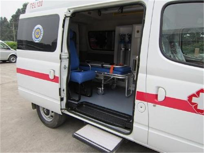 喀左救护车出租服务案例7